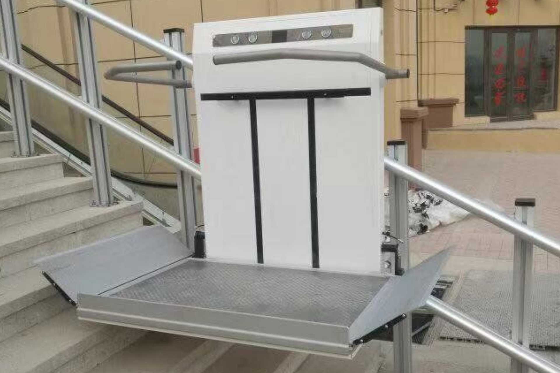 Sloped wheelchair ramp example