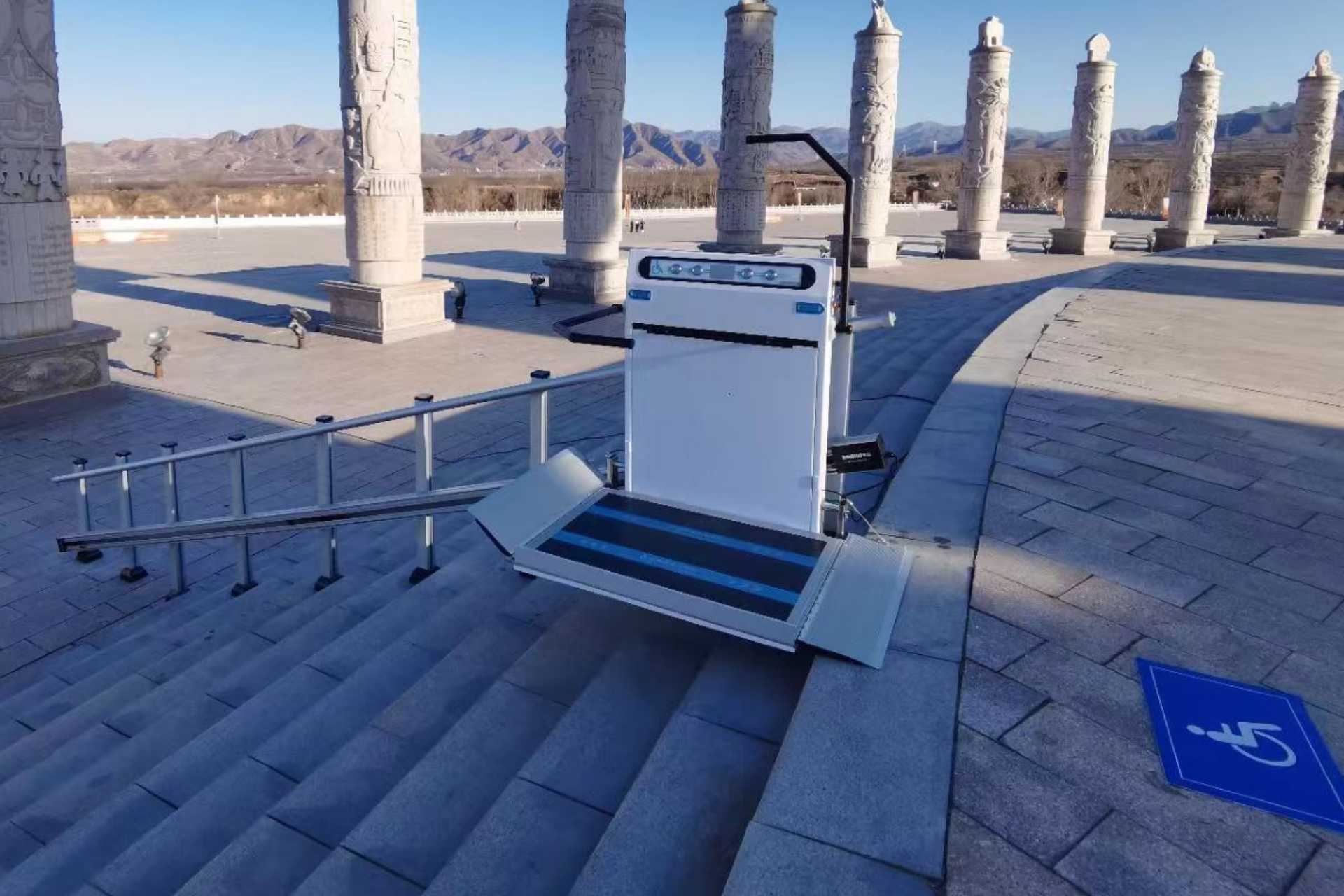 Sloped wheelchair ramp example