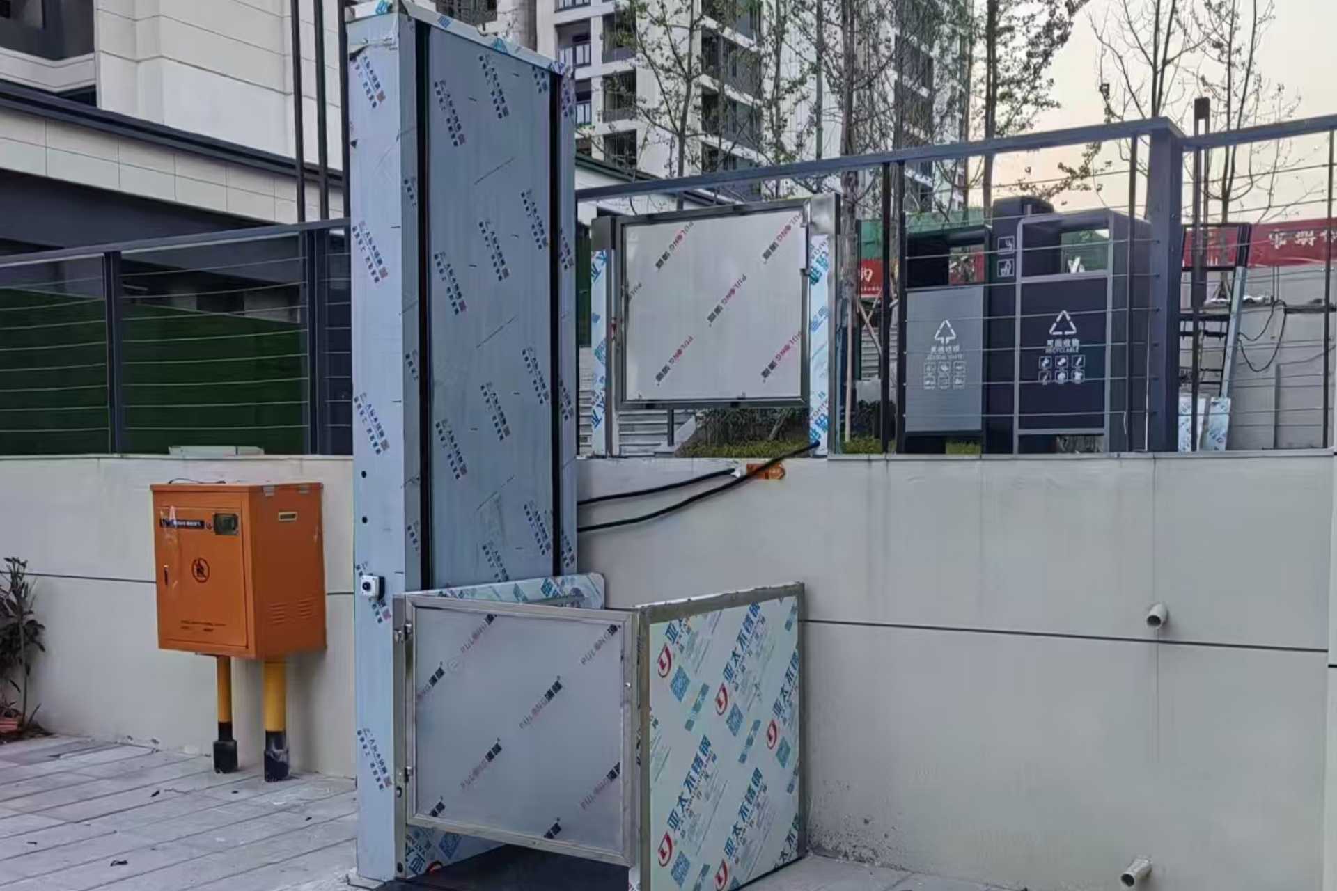 Vertical wheelchair lift example