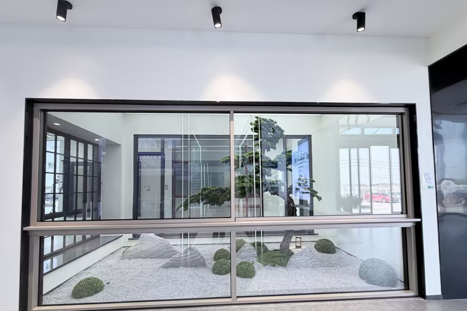 Manual sliding window